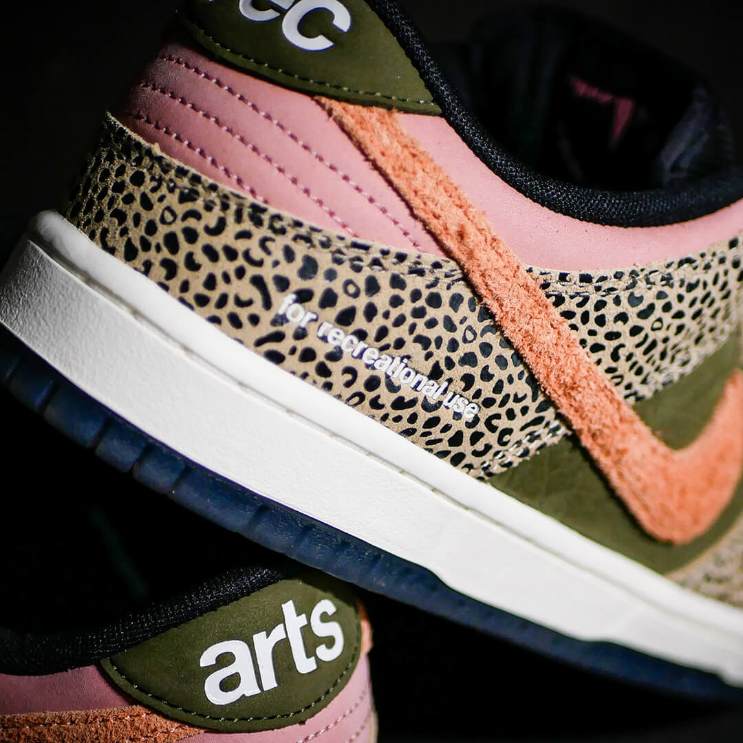 商品情報】 NIKE SB シューズ DUNK LOW PRO QS / AIR TRAINER1 QS x