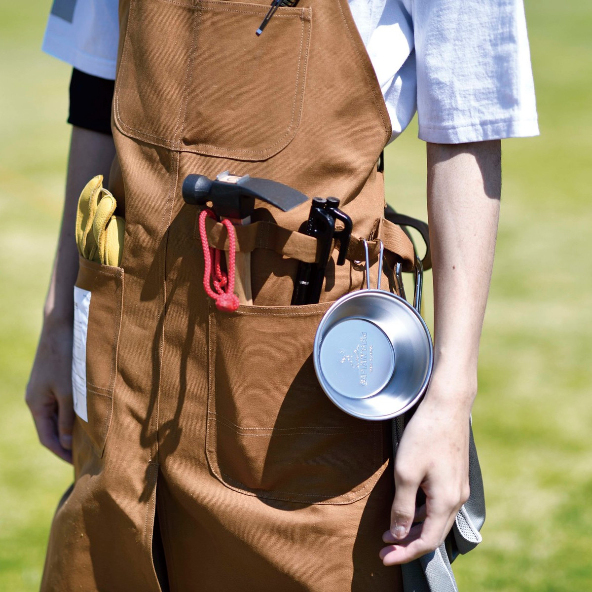 FIRE PROOF ワークエプロン(ブラウンダック) - アウトドア・キャンプ