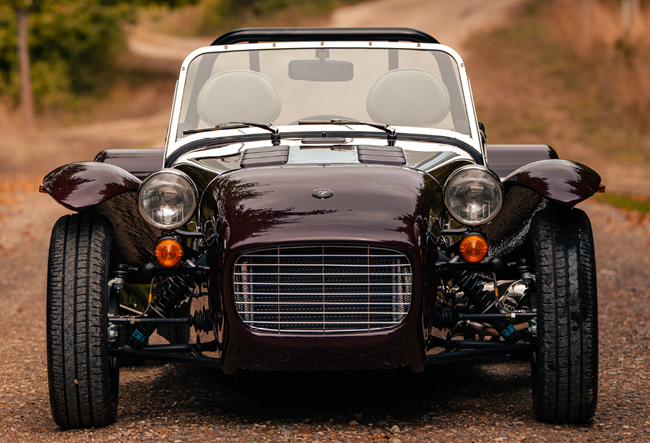 ケータハムのヘリテージレンジ“スーパーセブン”がスズキ製660cc