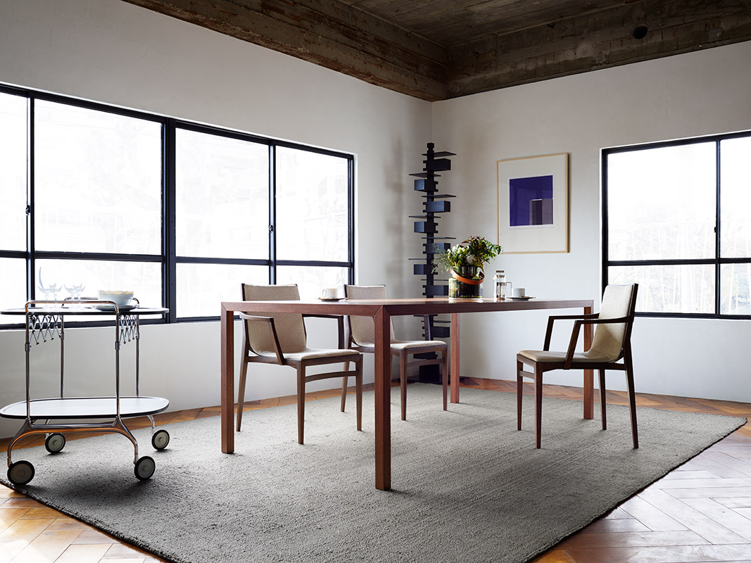 IXC(イクスシー）WATT WOODワットウッド アームレスチェア|カッシーナ