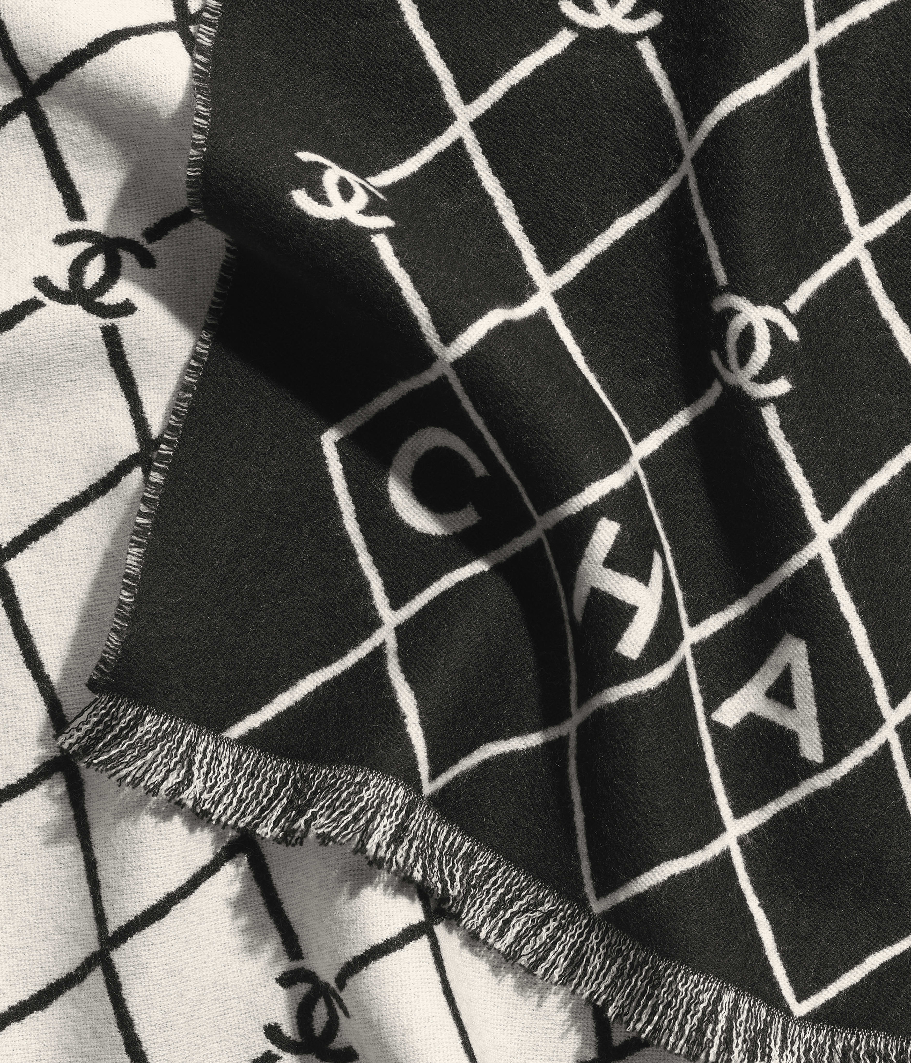 スカーフ - ウール、ブラック & ホワイト — ファッション | CHANEL
