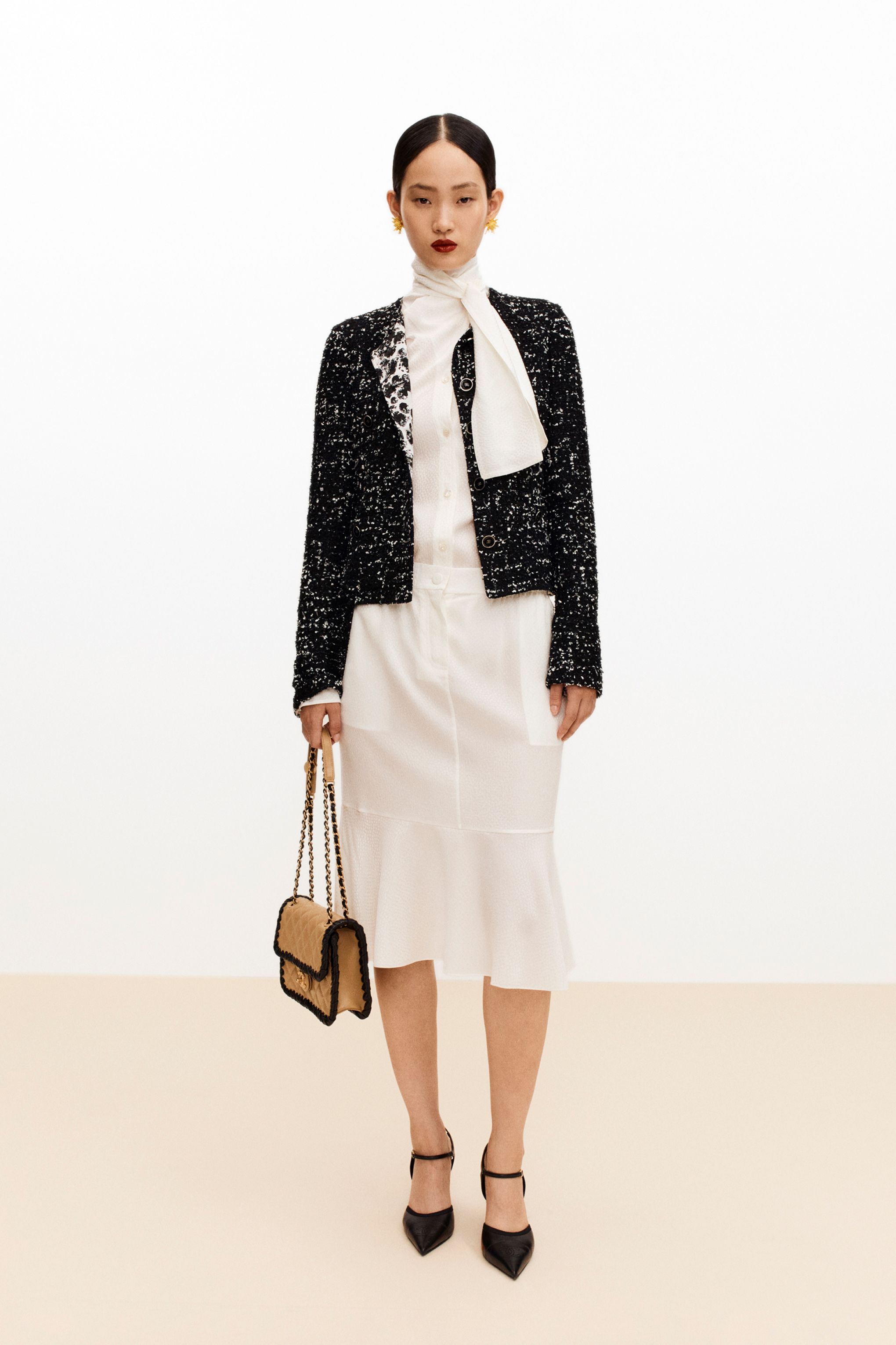 ジャケット - ツイード、ブラック & ホワイト — ファッション | CHANEL