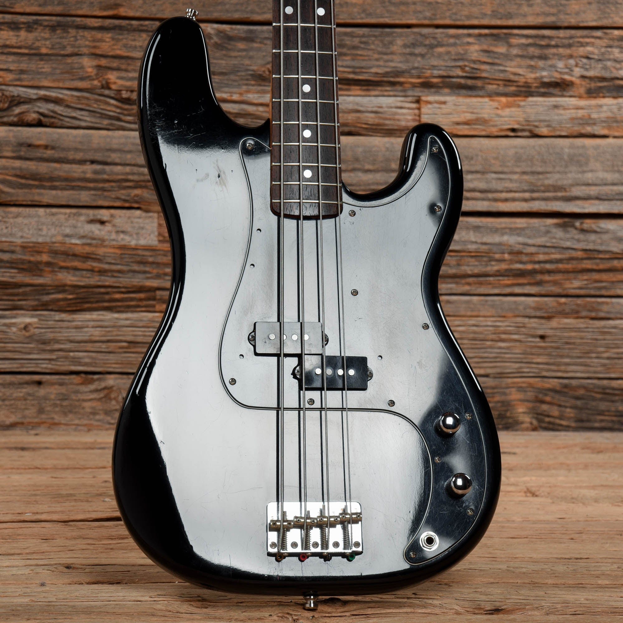 Tokai Hard Puncher Black 1981 – Chicago Music Exchange