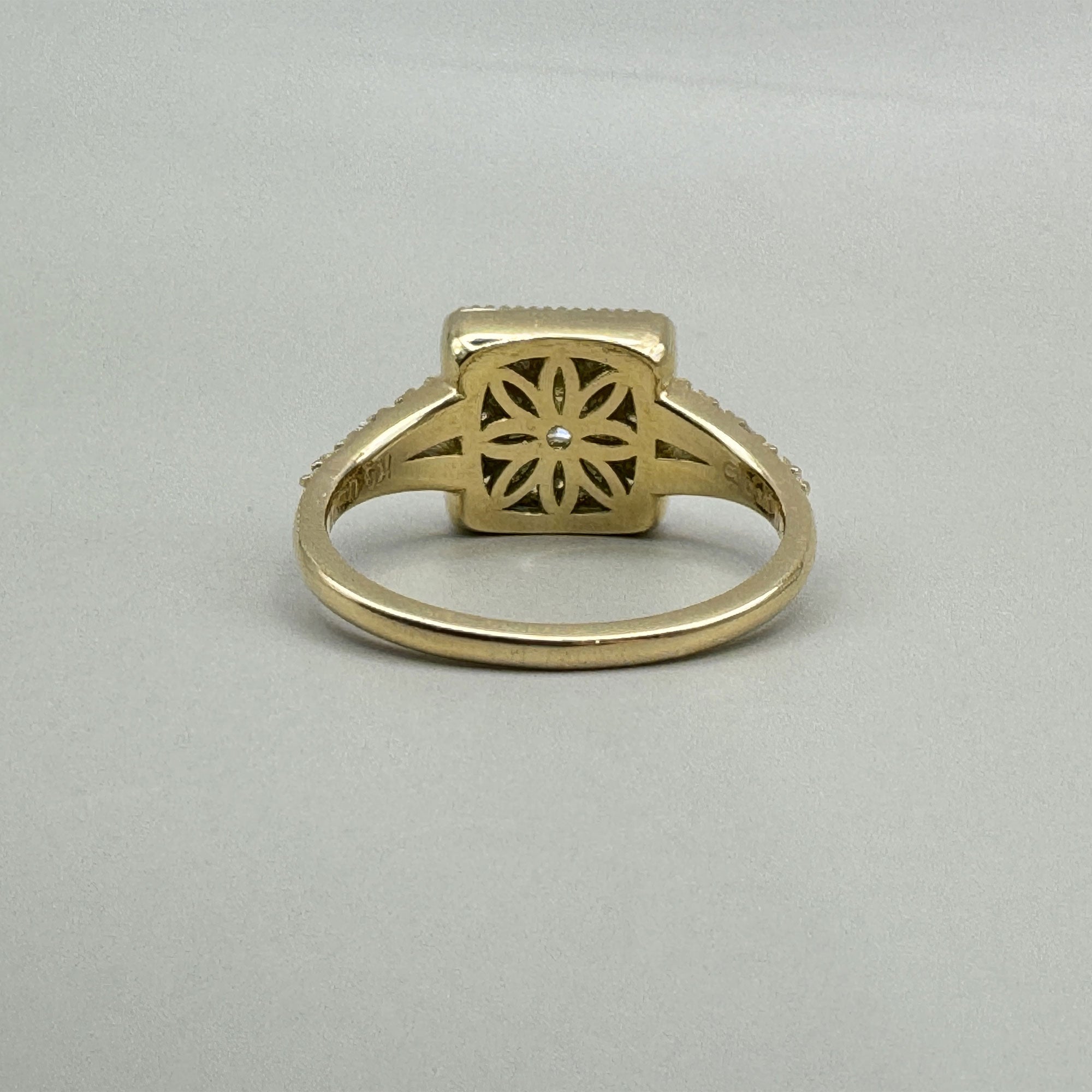 K18透かしスクエアダイヤリング – 宝石修飾工房波多ゑ