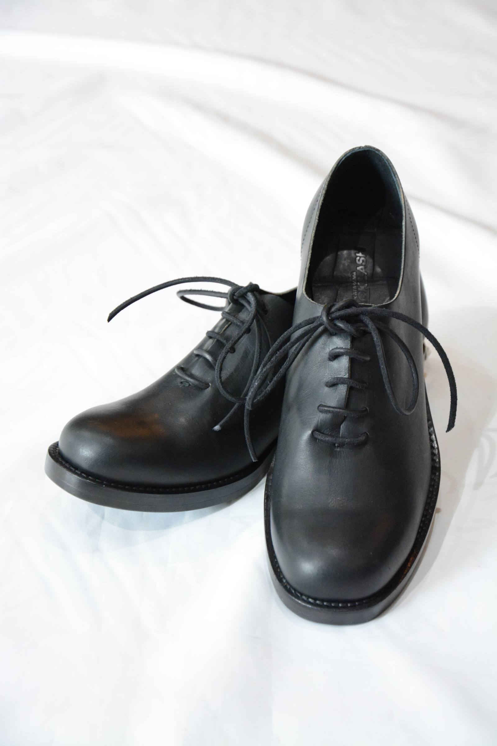 ISAMU KATAYAMA BACKLASH - The Line GUIDI カーフレザー+オイルクロコ