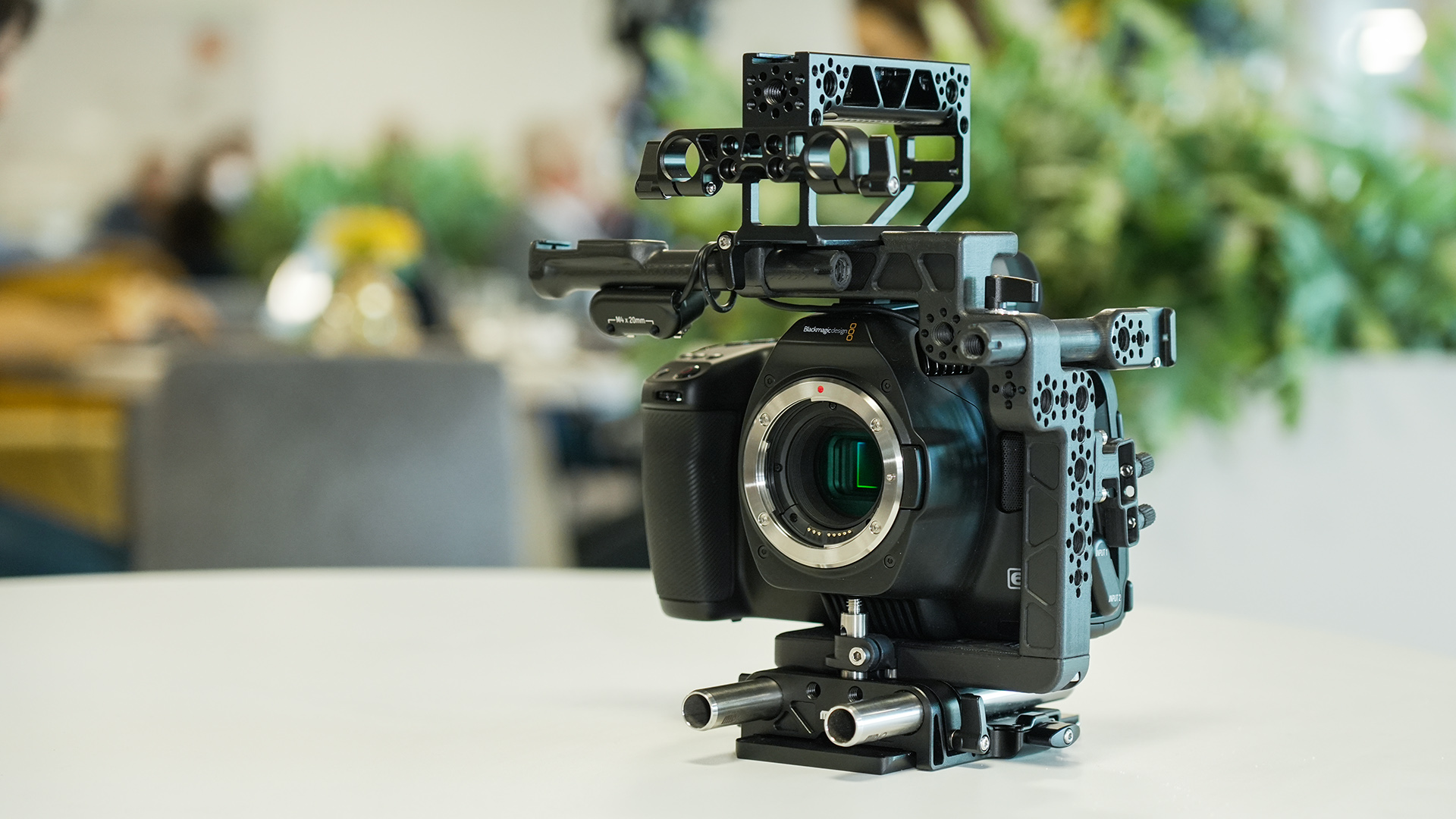 MID49がBlackmagic Cinema Camera 6K用ケージを発表 － ファースト