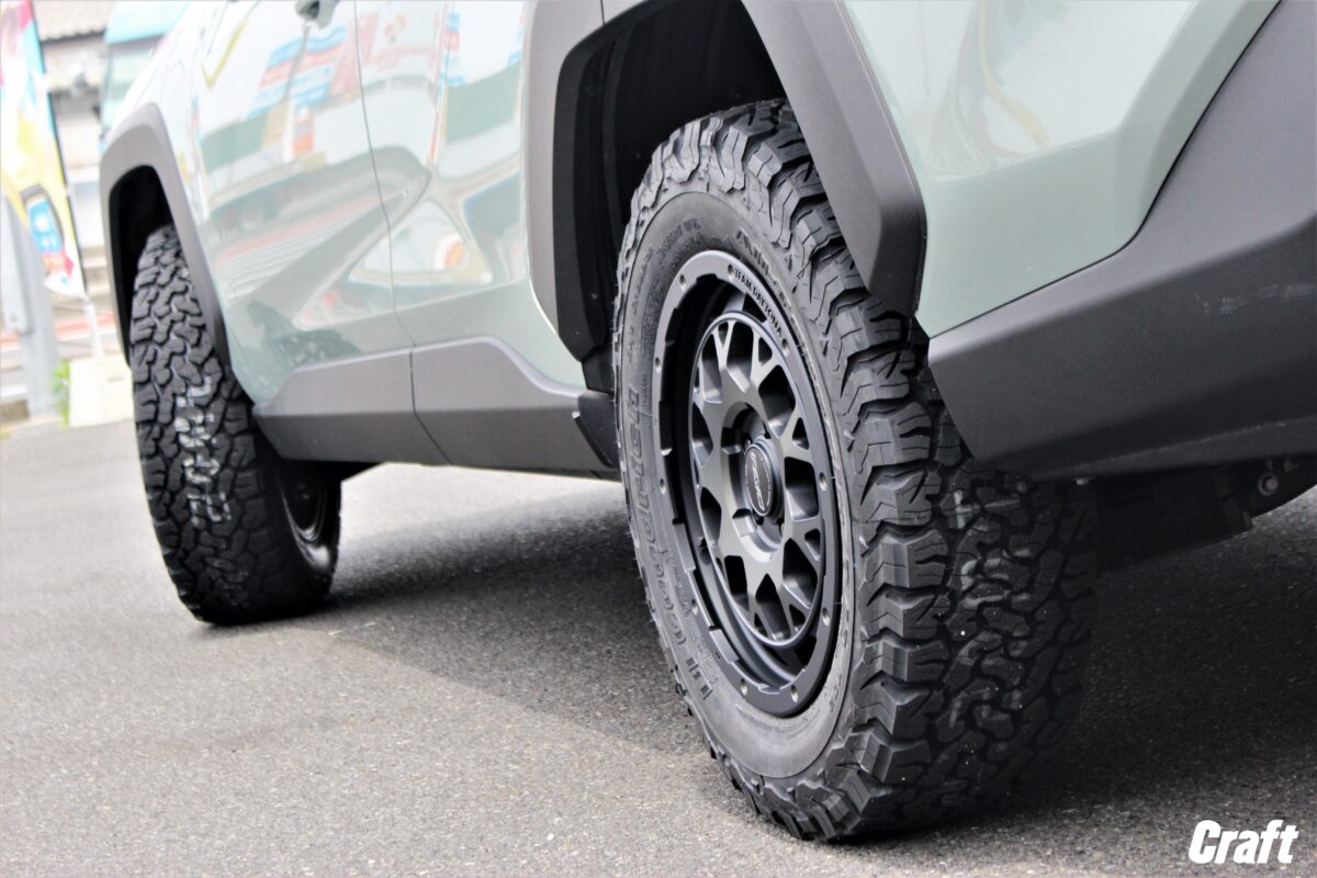 RAV4アドベンチャーにRAYS TEAM DAYTONA M9 クラフト50周年モデルを