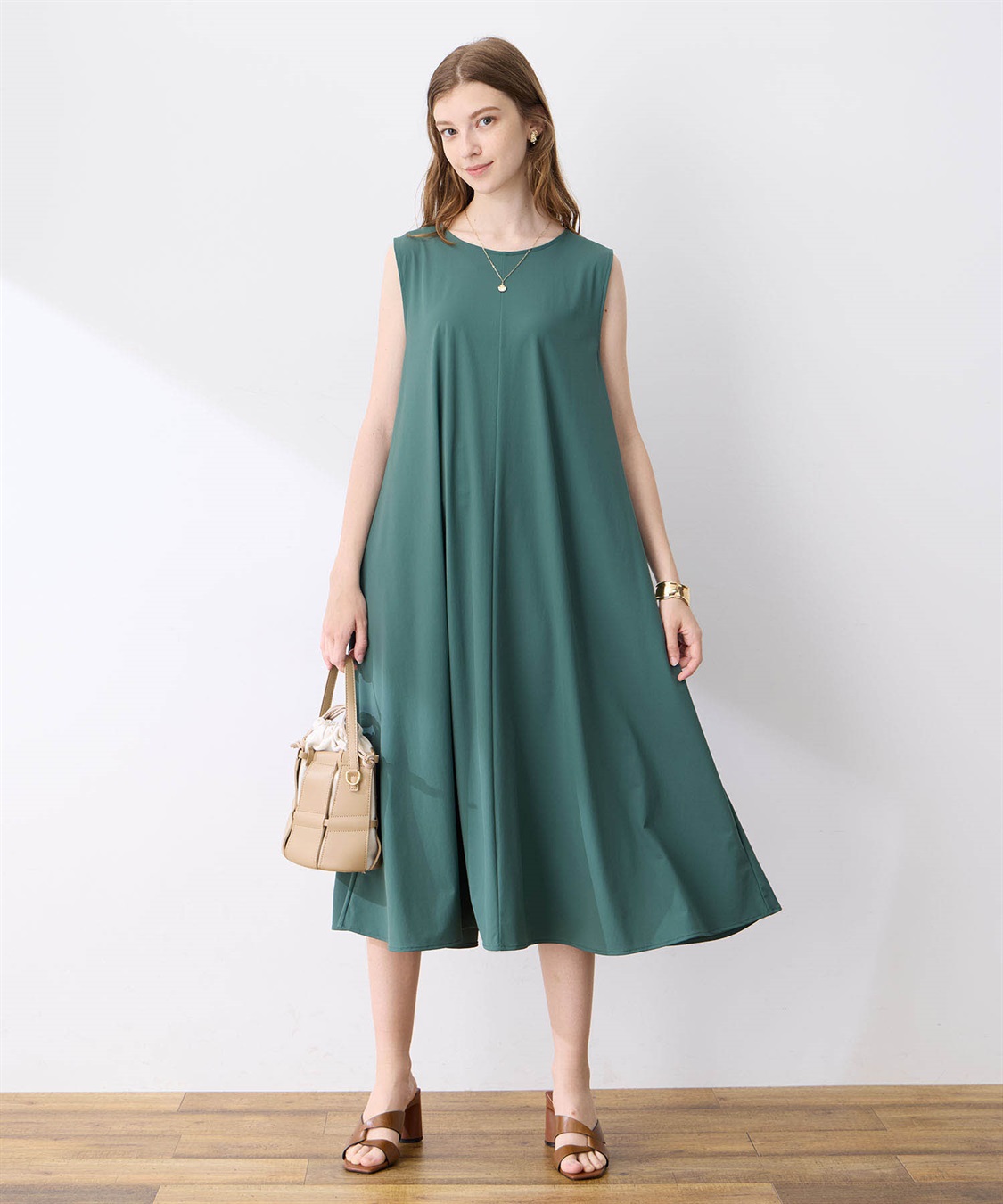 接触冷感】超冷感ノースリーブワンピース LE SOUK HOLIDAY｜クロス