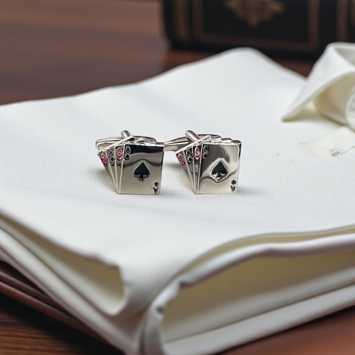 トランプフォーエースカード・カフスボタン（カフリンクス）