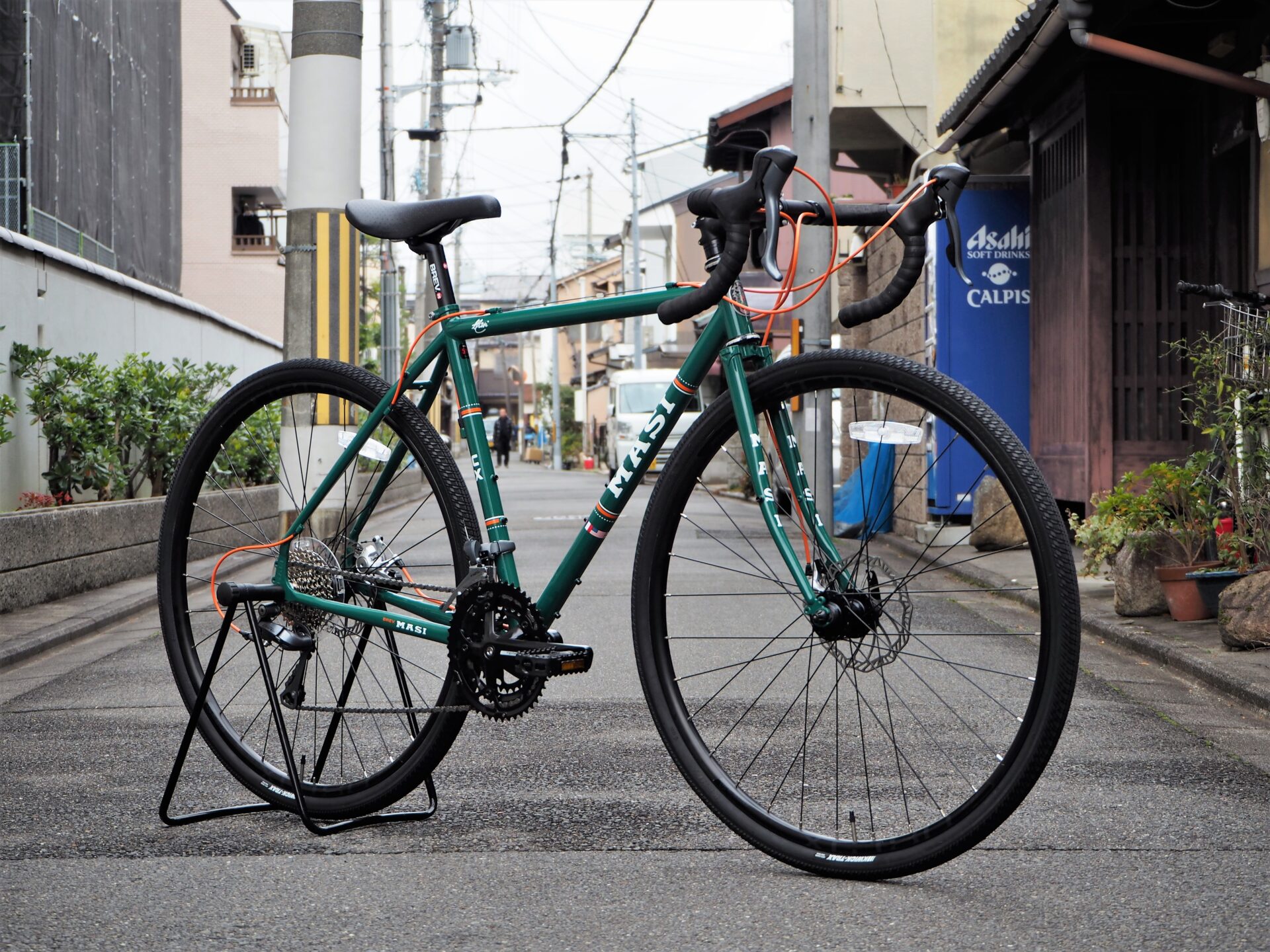 クラシカルなクロモリシクロクロスがお買い得な価格で入荷しました