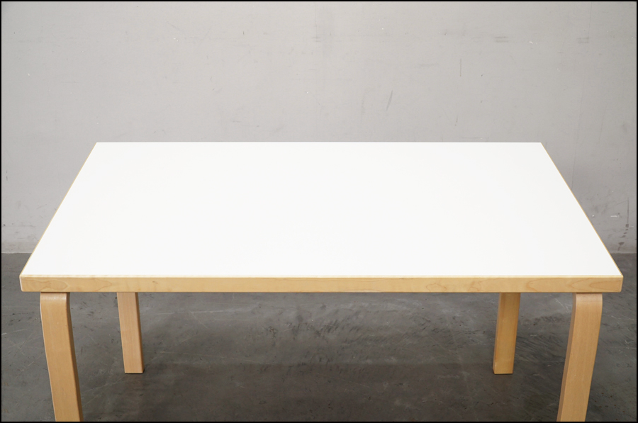 artek(アルテック) 81B TABLE (81B ダイニングテーブル) アルヴァ