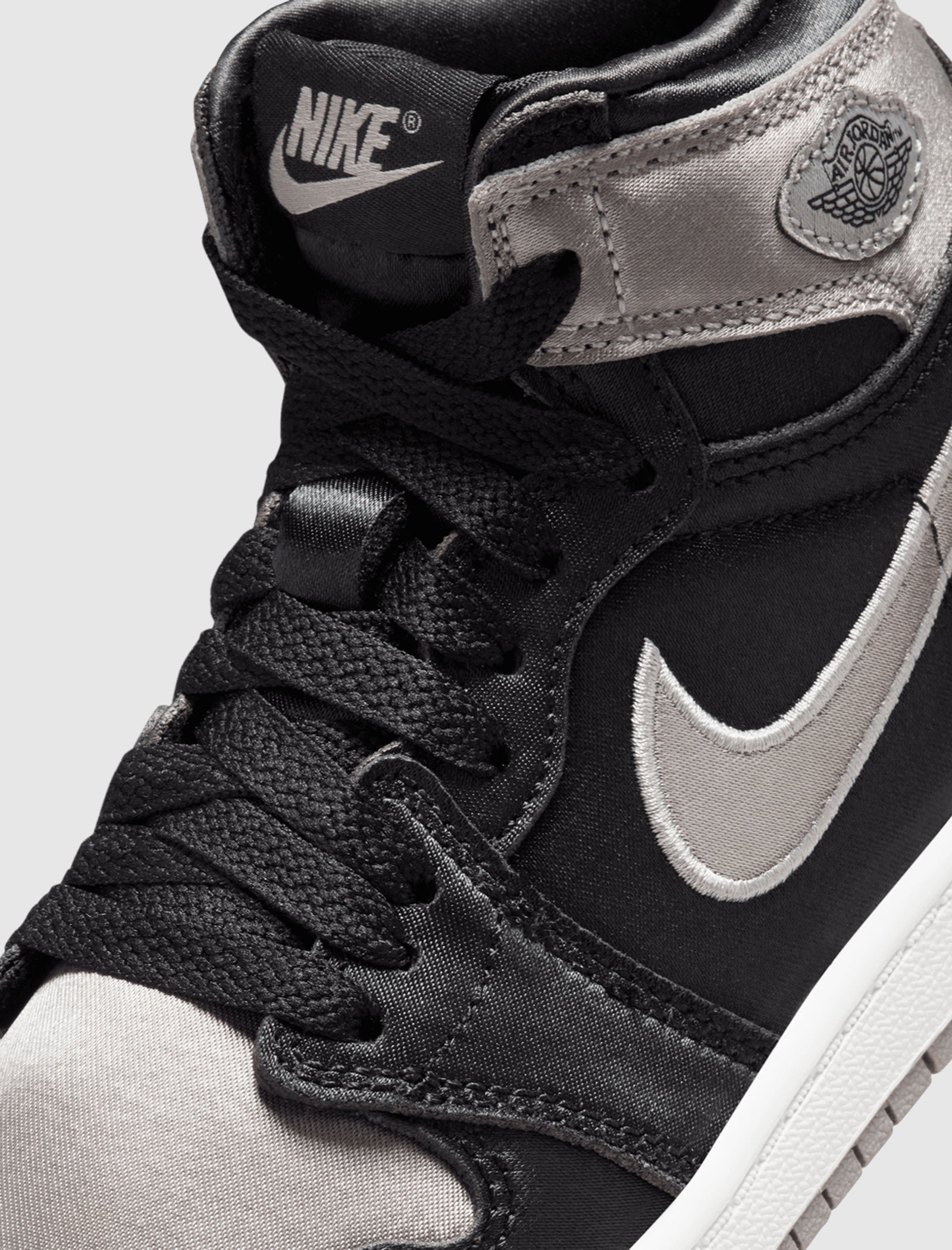 AIR JORDAN 1 RETRO HIGH 