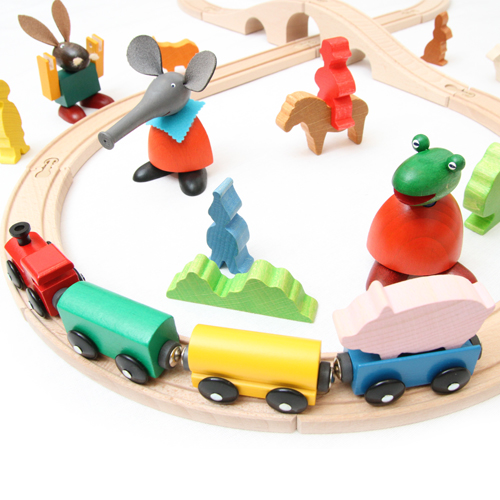 【美品】木のおもちゃ　ミッキィ MICKI　汽車セット（八の字）＋踏切とトラック 木のおもちゃ カルテット / 8の字セット｜スウェーデン・ミッキィ社