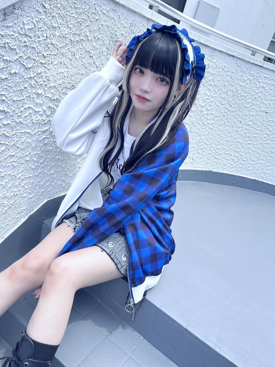 Grrr the Lipper【ガルルザリッパー】ケロイドデニム-仙骨/全2色