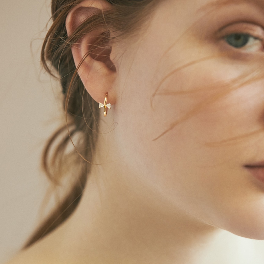 セブロンダイヤモンドフープ ピアス | AHKAH / アーカー | 【公式