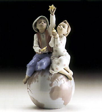 A World of Love Lladro - 01006353 - Children Lladro Figurines