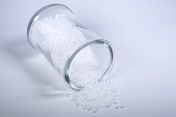 タキゲンの「バイオ樹脂フラットトルクヒンジ」に、旭化成の