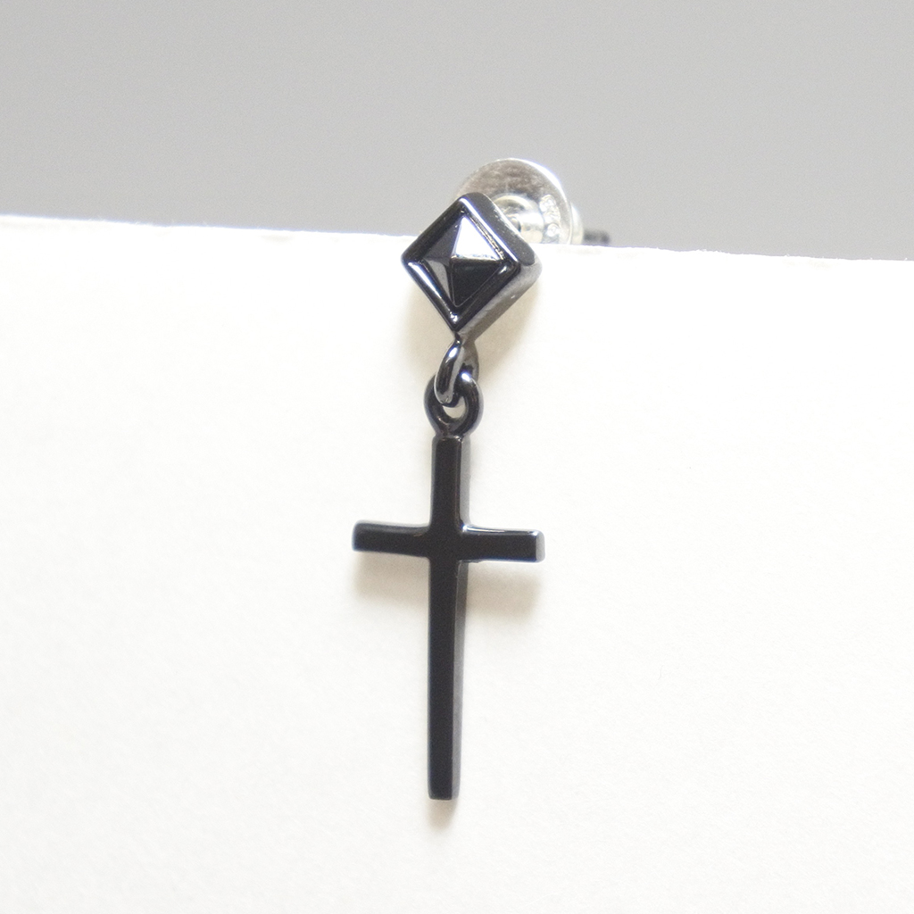 プエルタデルソル 『CROSS SWING PIERCE BLACK』 | HardiVague information
