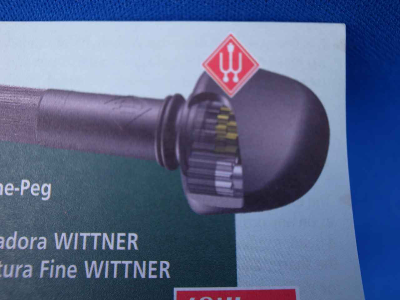 プラネタリーギア内蔵チェロペグ・ウィットナー「ファインチューン