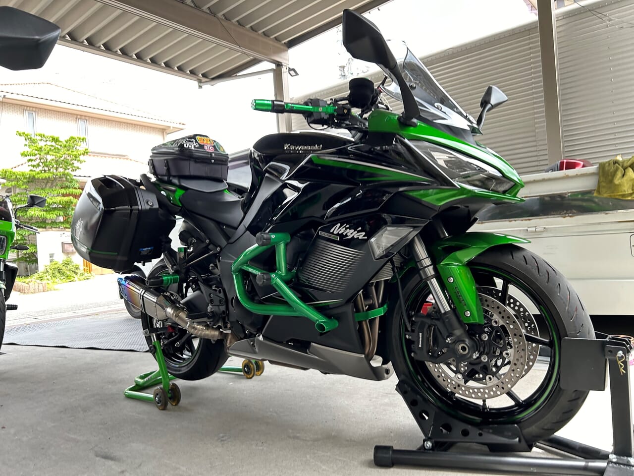 NINJA1000SXへCRAZY IRON のスタントケージを施工頂きました | AxxL