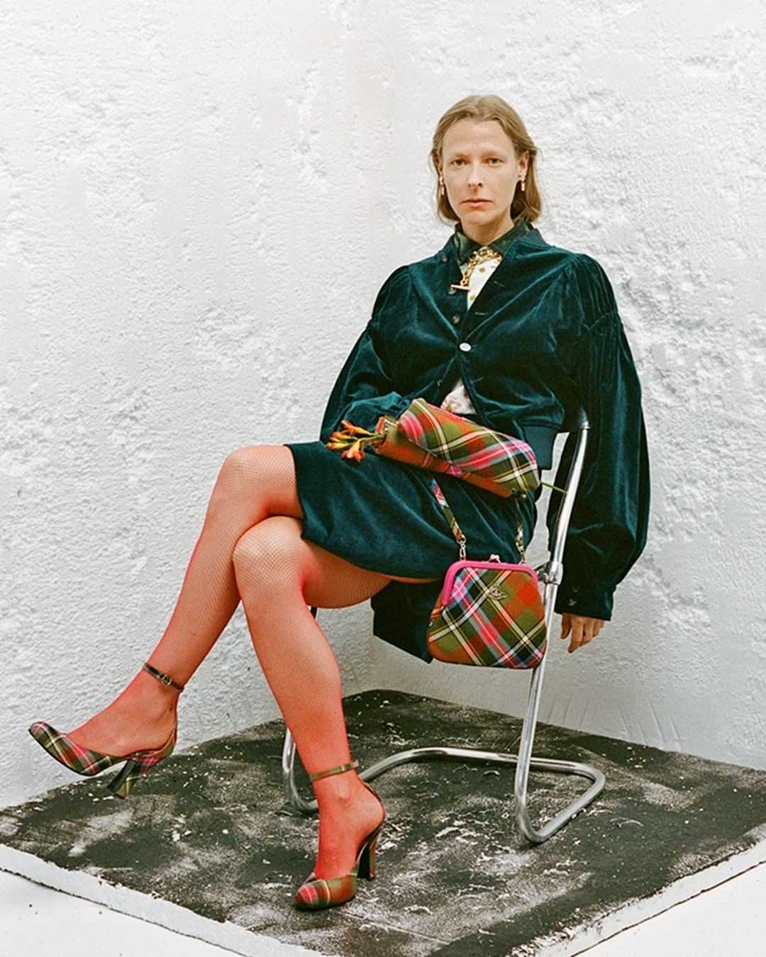 Vivienne Westwood（ヴィヴィアン）』の定番「オーブ」や「タータン