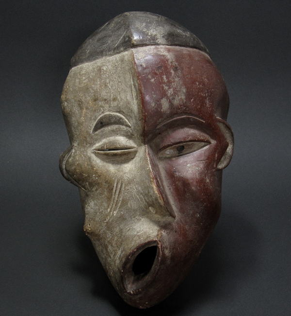 病人のマスク<アフリカの仮面：アフリカ雑貨アザライ