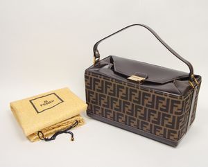 FENDI フェンディ ズッカ柄 ボックス型 ハンドバッグ ダークブラウン