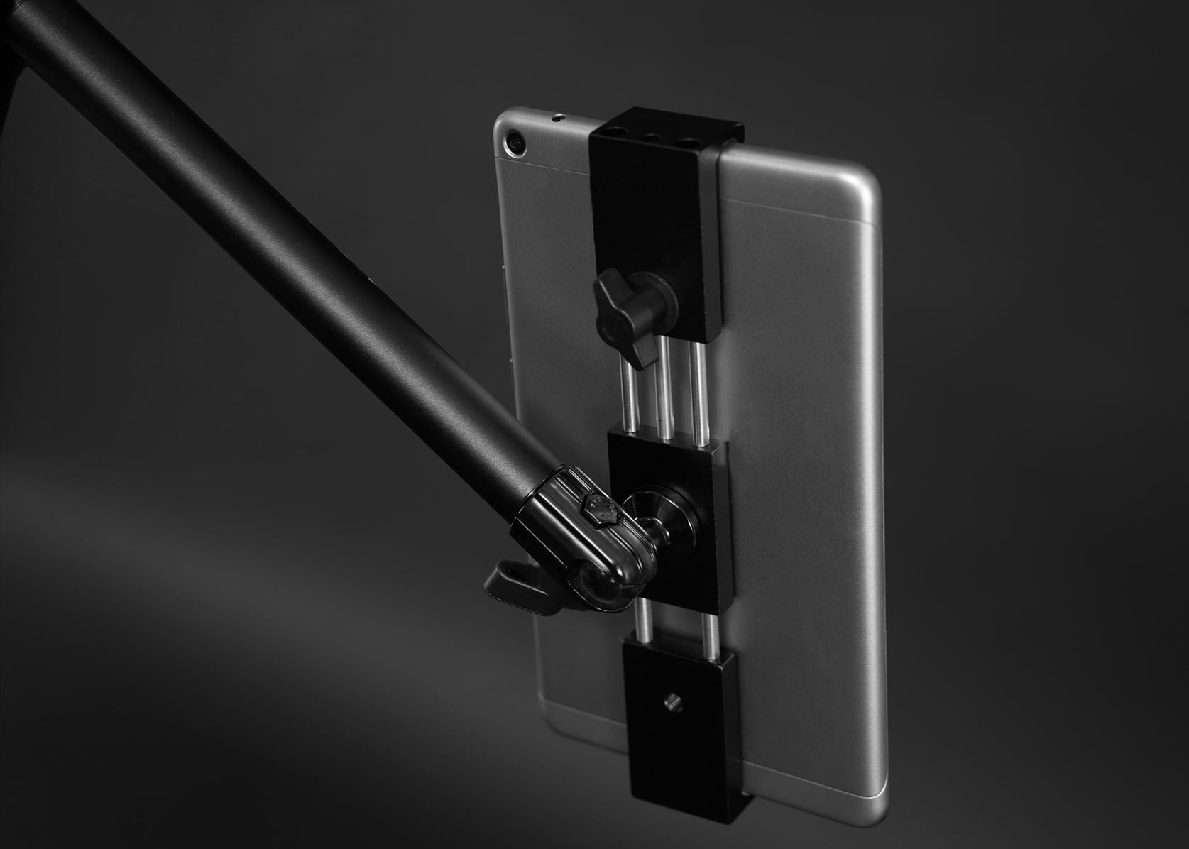 ポールマウントスタンド「タブレット」 BMA-100TB | Bauhütte®