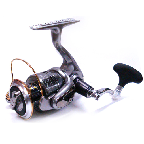 SHIMANO/シマノ 11 ツインパワー C3000 - 【バス・トラウト・ソルトの