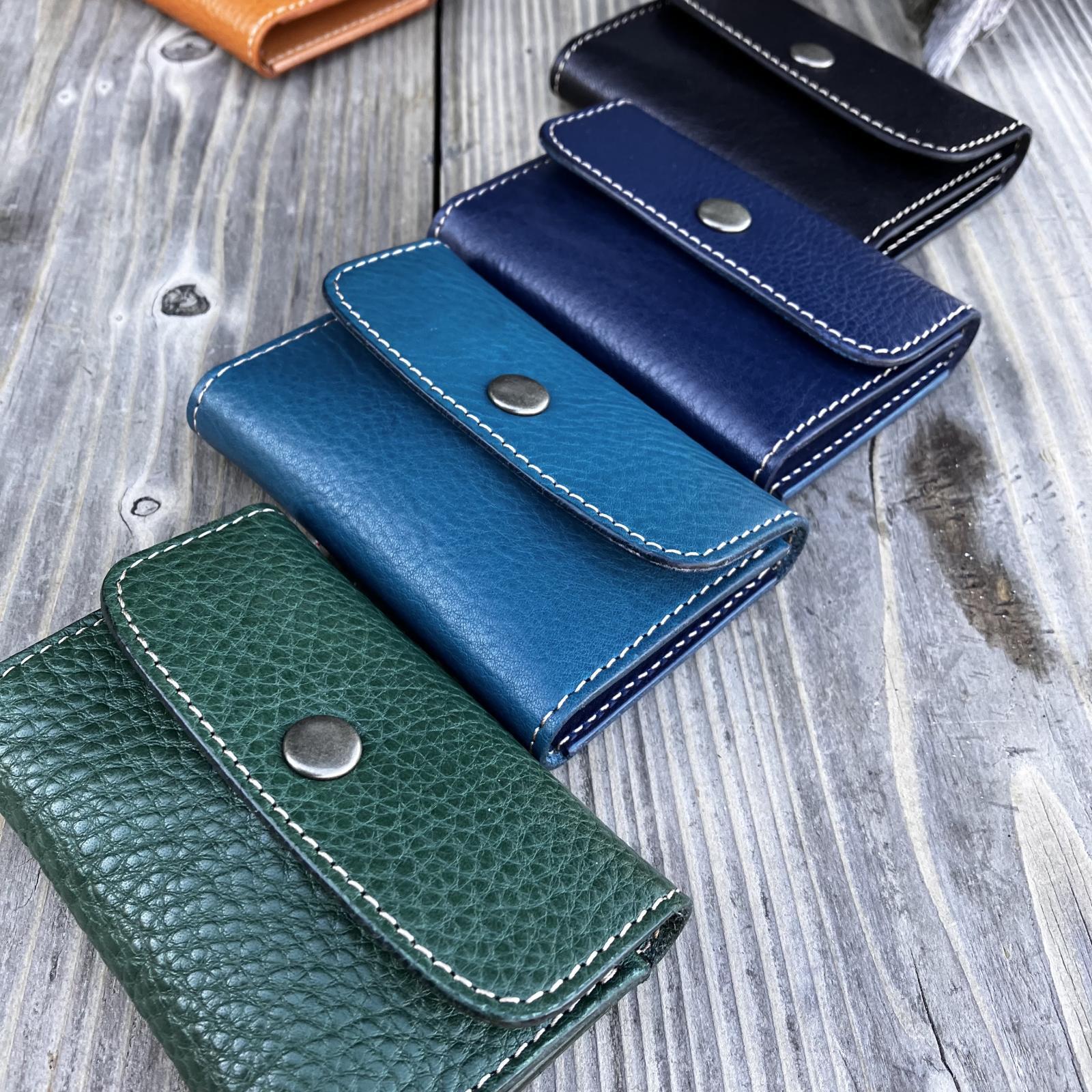 BELL'S SQUARE（ベルズスクエア） …上質なシュリンクレザーが手元を