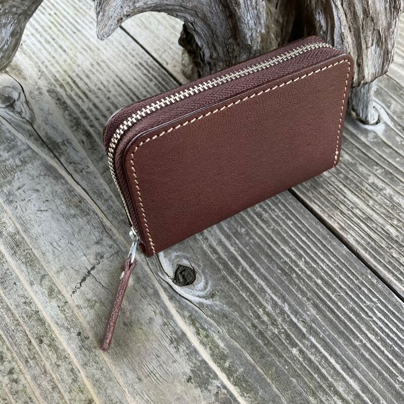 BELL'S SQUARE（ベルズスクエア） …【ツキノワグマ革】ポケットに