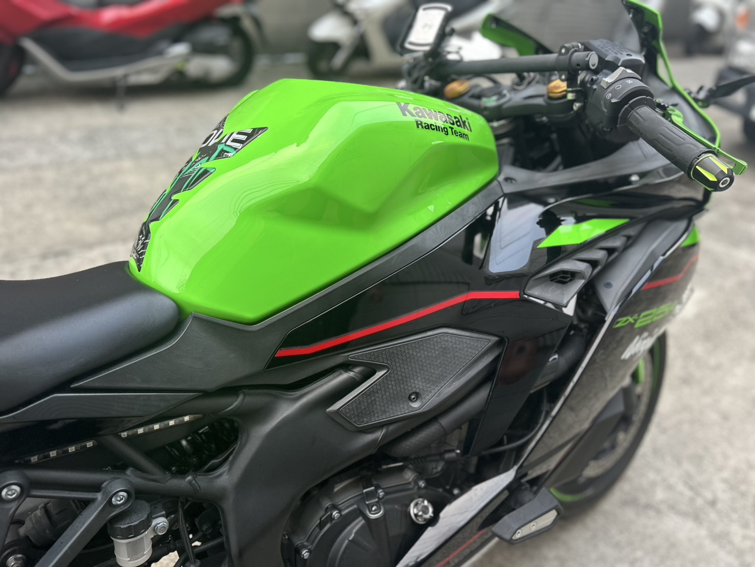 ZX-25R SE (無人出庫不可) | 大阪 レンタルバイク 二輪処グループ