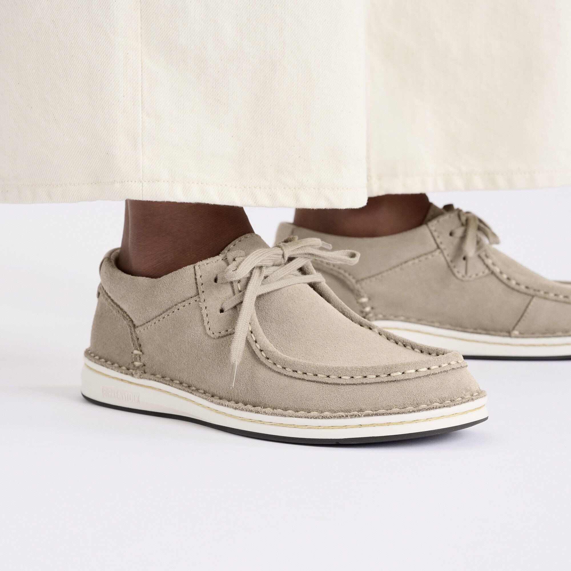 Pasadena / パサデナ」（スエードレザー、トープ）| BIRKENSTOCK（日本）