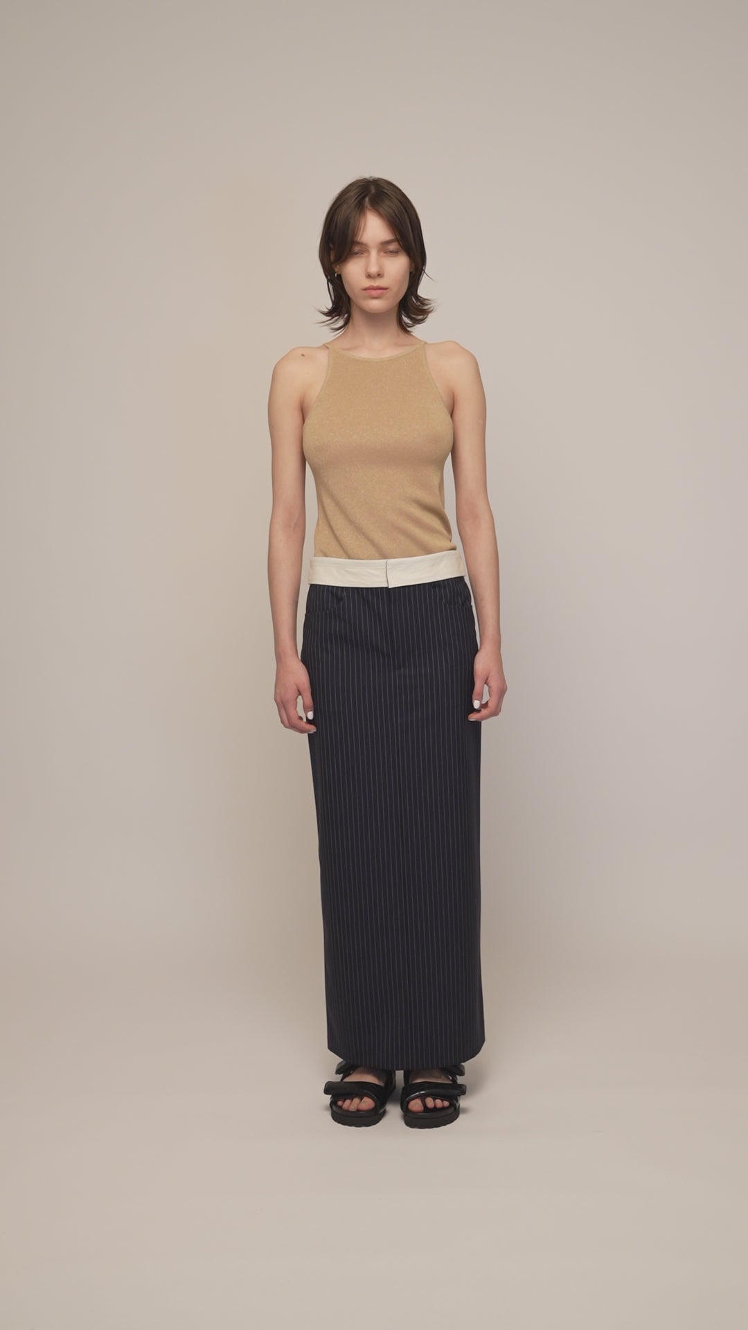 Taylor pencil skirt | Gajess