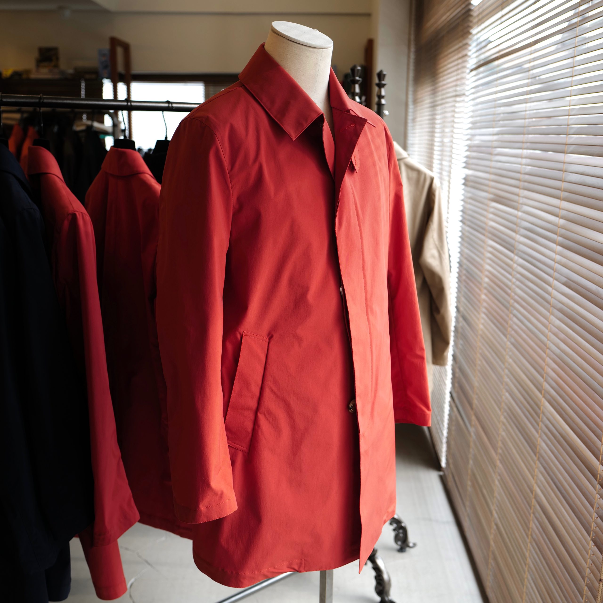 これからの季節にお勧めな【MACKINTOSH / マッキントッシュ】のDUNKELD