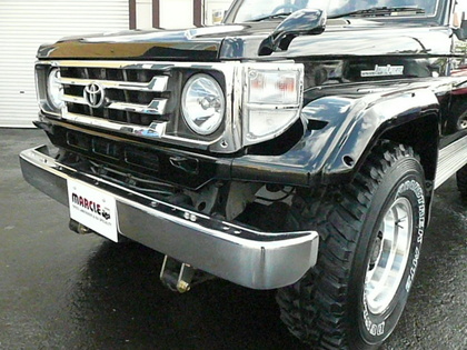 人気のランクル77最終型ZXリフトアップ入庫しました