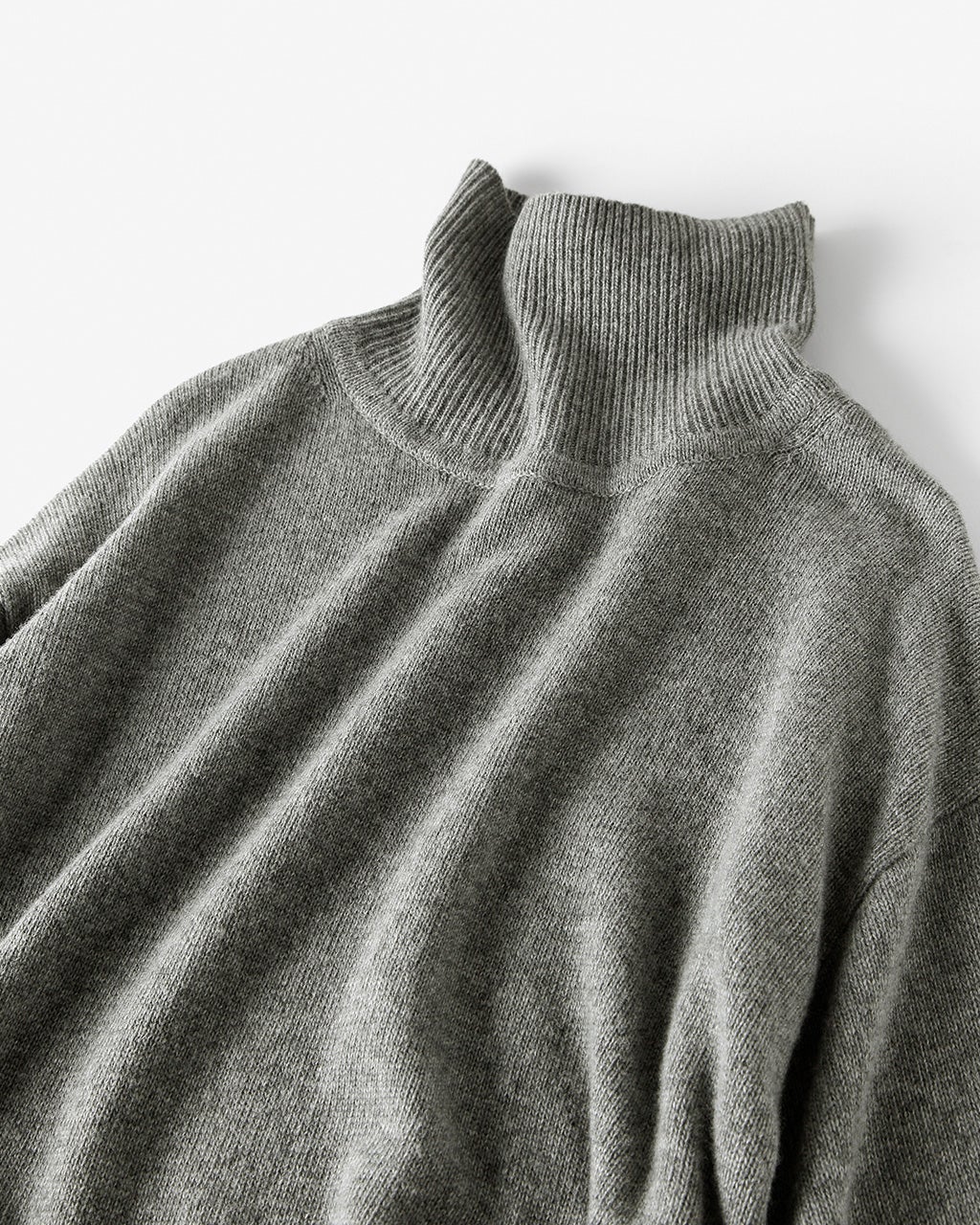 イタリア糸・カシミヤ混ニットワンピース/DoCLASSE