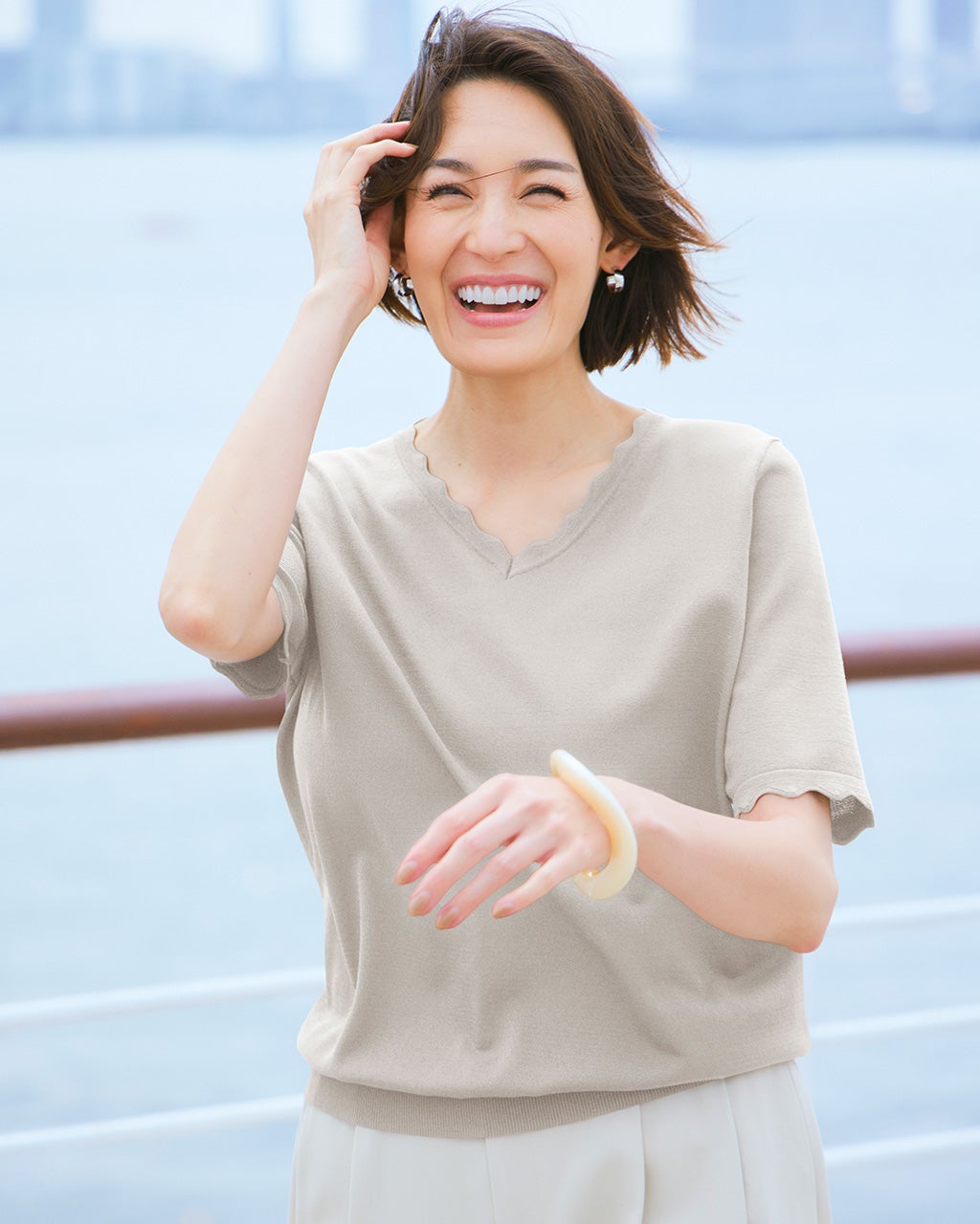 UVニット・スカラップVネック/DoCLASSE