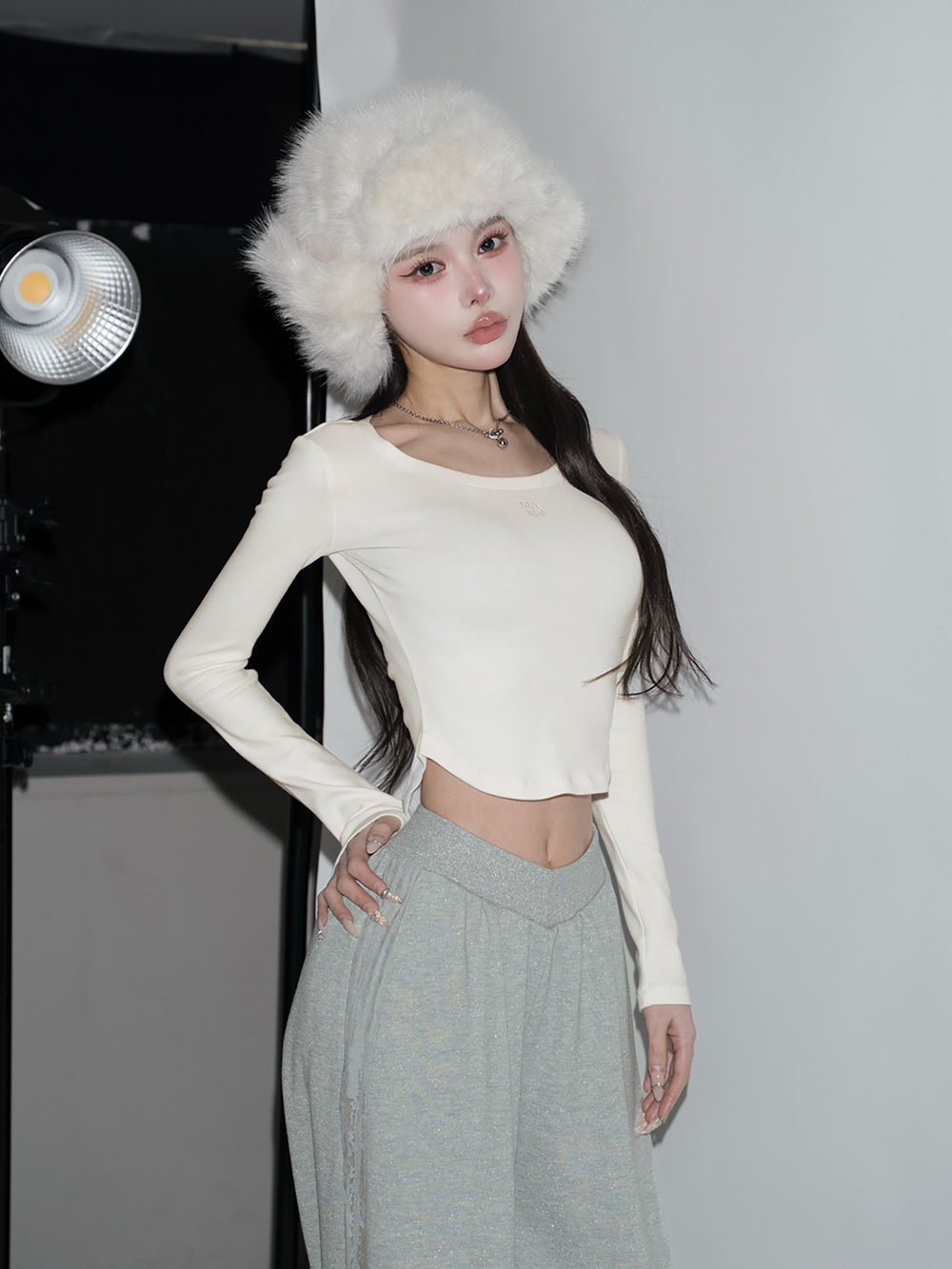 カーブシェイプシルエットロングTシャツ – Darich (ダーリッチ)