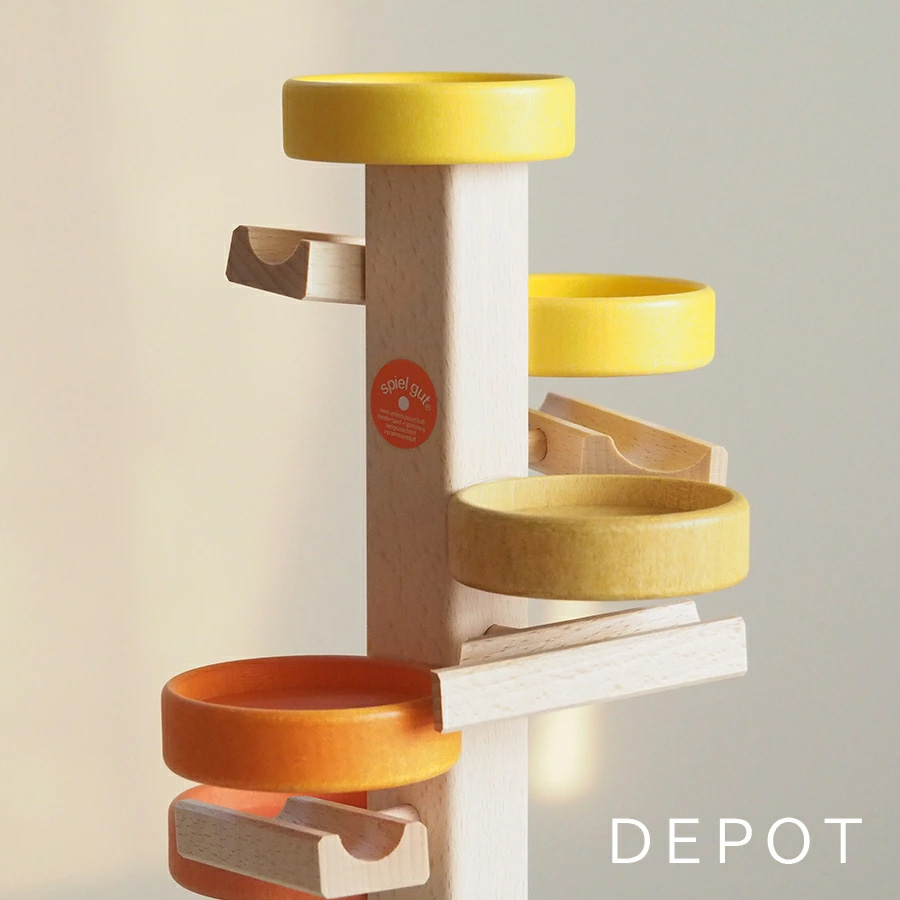 トレイクーゲルタワー・レインボー】BECK社 木のおもちゃ 玉転がし