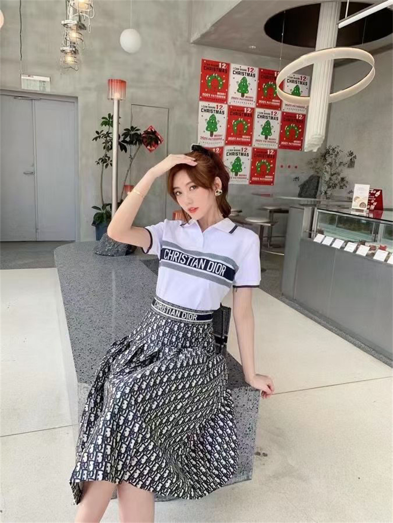 Dior ディオールtシャツ ブランド激安 レディース 無地 半袖tシャツ夏
