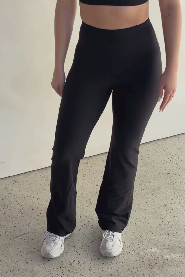 Core Comfort | Flare Pant Black | Black Core Comfort | Flare Pant