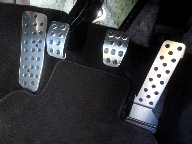 マツダ ロードスター(MAZDA-DBA-ND5RC)nd-mt用 純正ペダル対応のアルミ