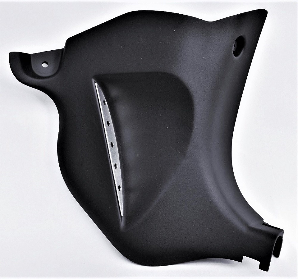 世界初！マツダ CX-5 KE型専用の右足フットレスト付きトリムカバー