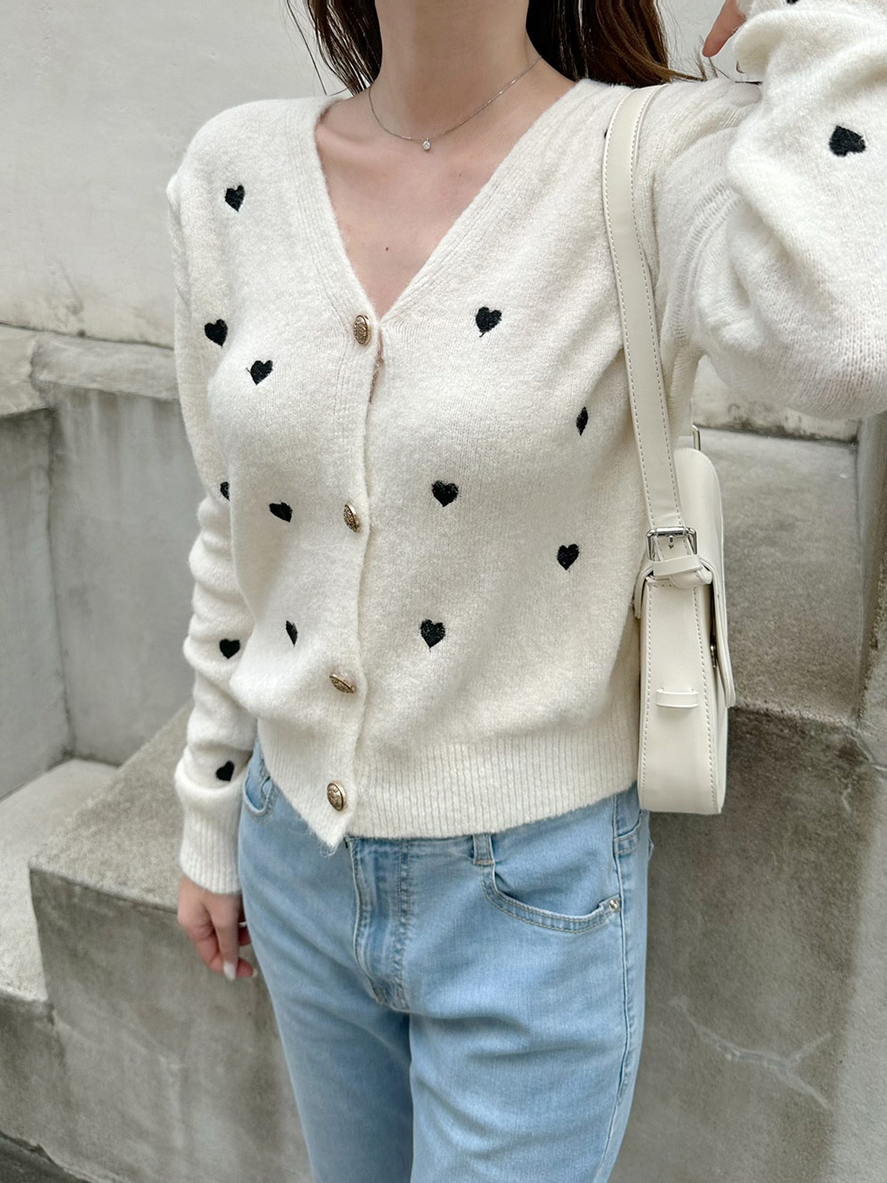 ハート刺繍ゴールドボタンカーディガン | レディースファッション通販