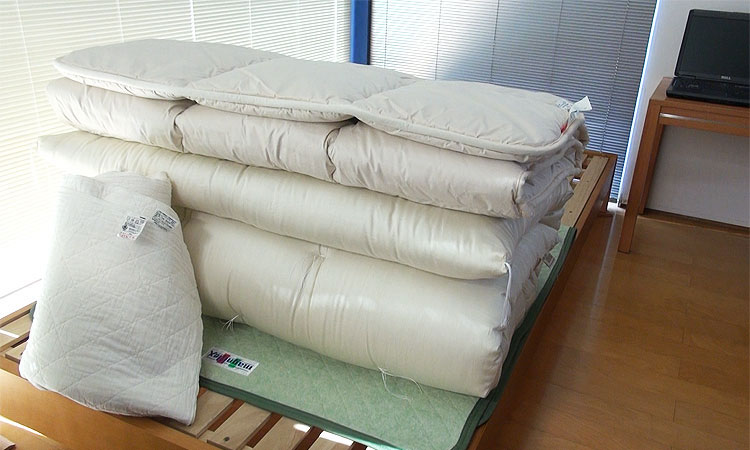 キャメル敷ふとんと特選インド綿敷布団の組み合わせ良く眠れる敷布団