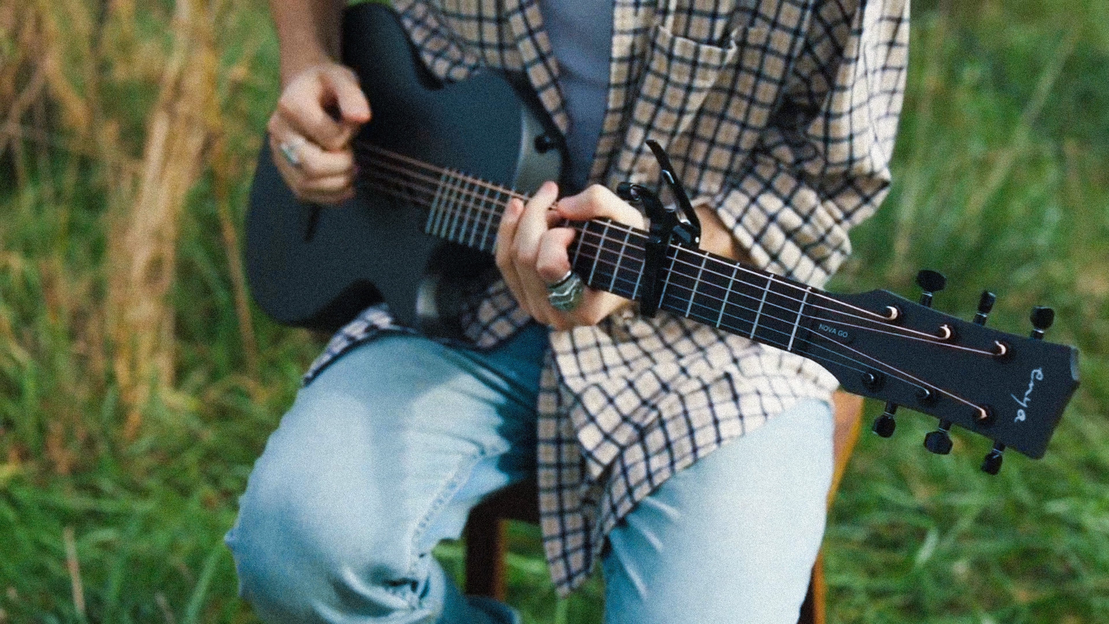 Enya Nova Go Mini: Compact 1/4 Size Acoustic Guitars