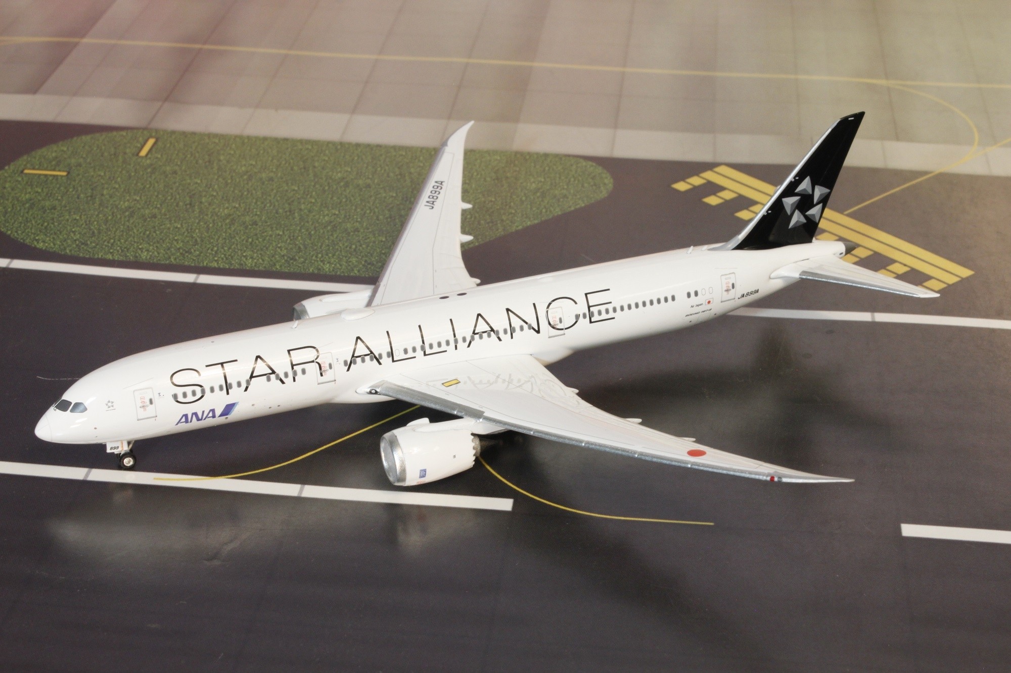 ANA All Nippon Boeing 787-9 JA899A Star Alliance livery Phoenix