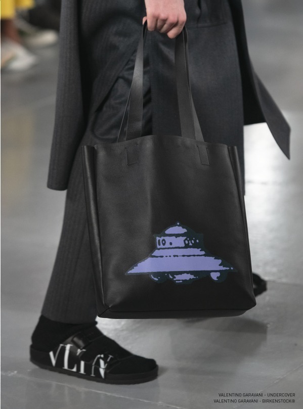 ヴァレンティノ×アンダーカバー、高橋盾による“過去と未来”がテーマの