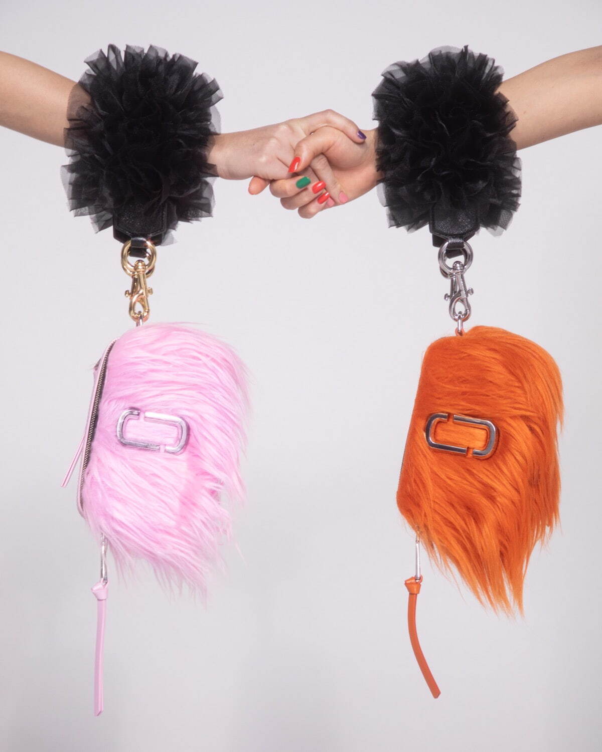 トモ コイズミ × マーク ジェイコブス、“ラッフル”をあしらった「ザ